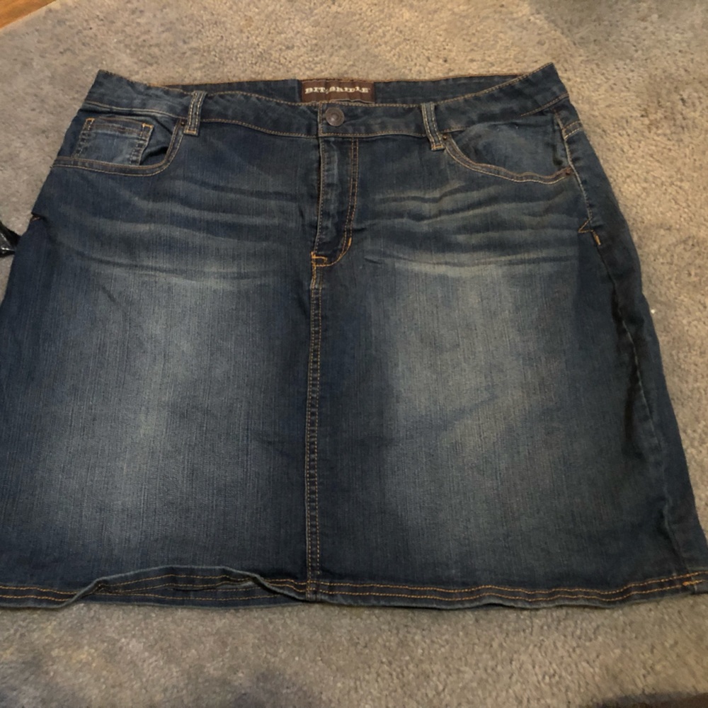Skirt